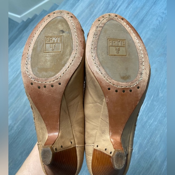 Shoes - Picture 3 of 4